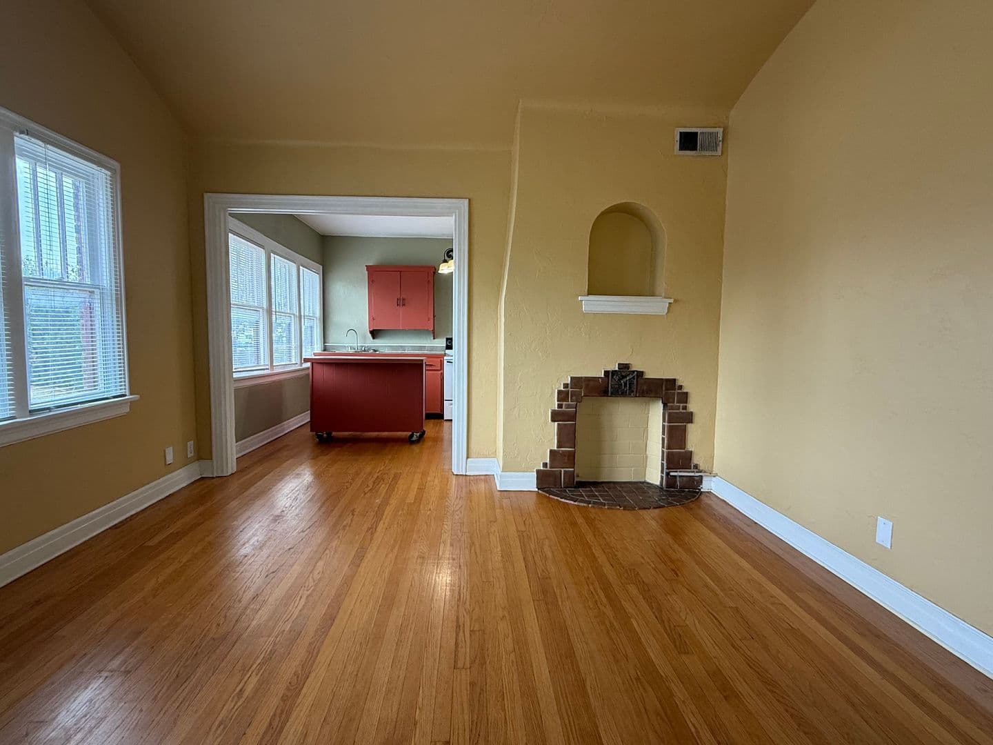 Oklahoma City Apartment: 2417 N. Robinson Avenue
