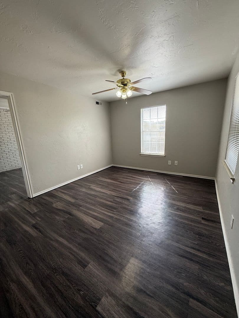 Oklahoma City Apartment: 2021 NW 25th Street