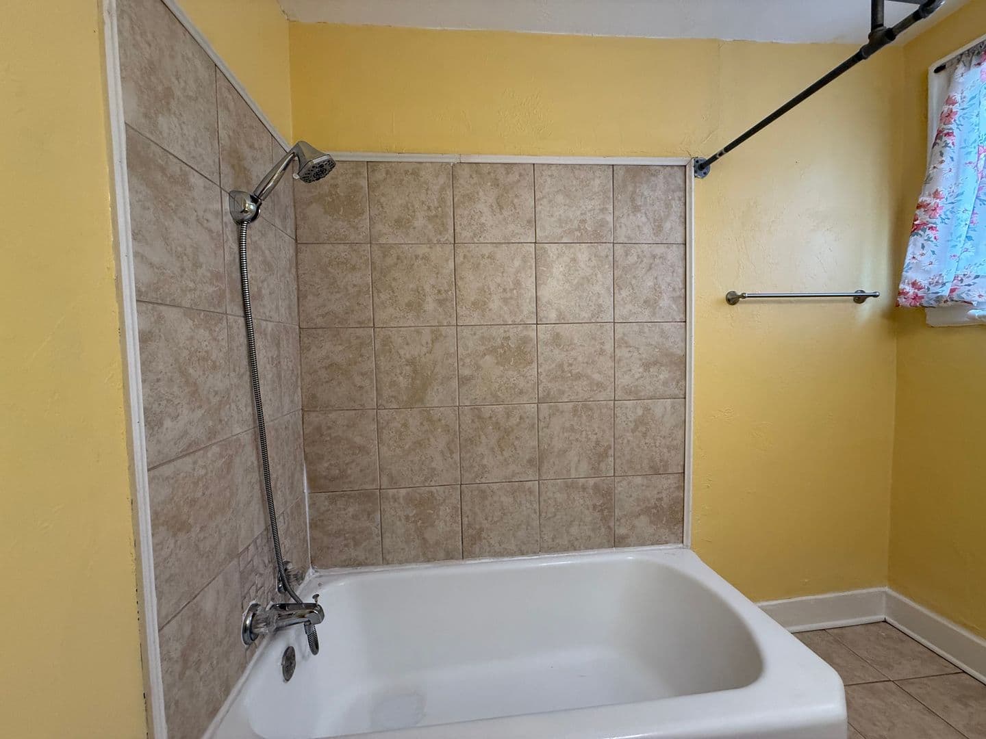 Oklahoma City Apartment: 2417 N. Robinson Avenue