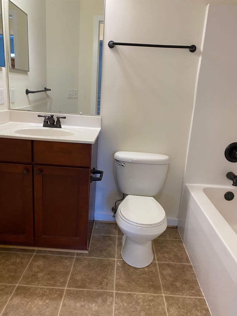 Harrisonburg House: 1238 Poets Court