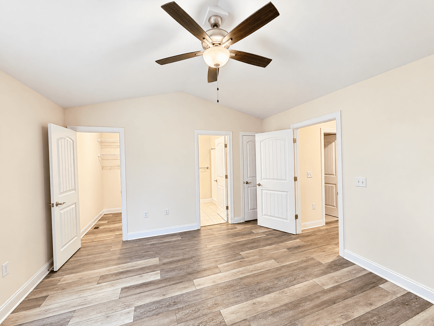 Rockingham House: 1060 Harvest Court