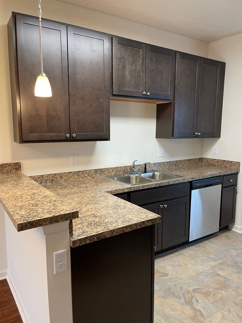 Harrisonburg House: 2975 Congers Creek Road Unit 2