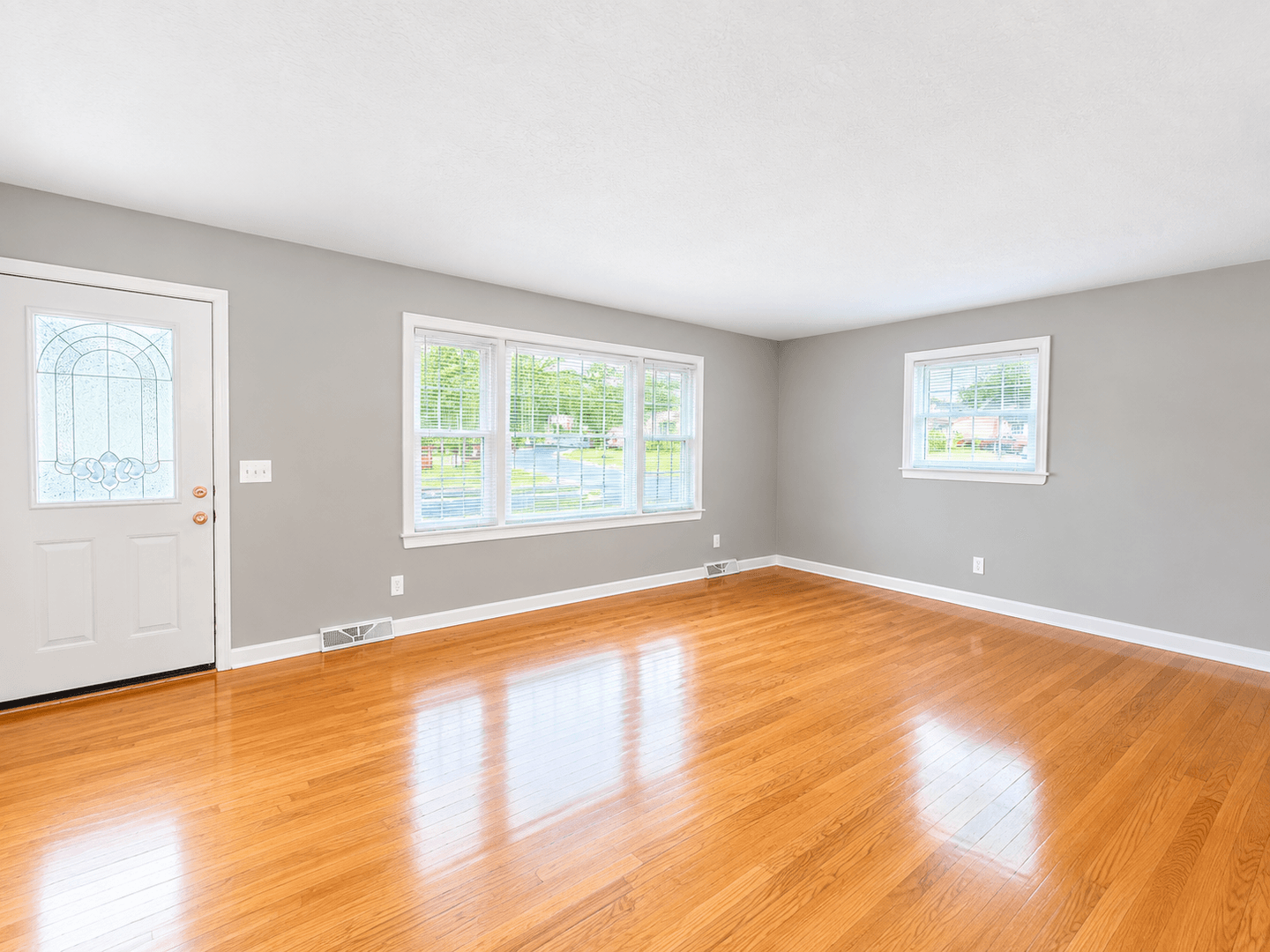 Harrisonburg House: 1528 Central Avenue