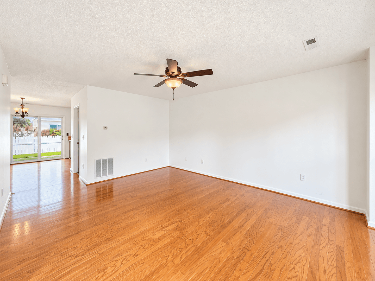 Harrisonburg House: 1130 Patrick Henry Place
