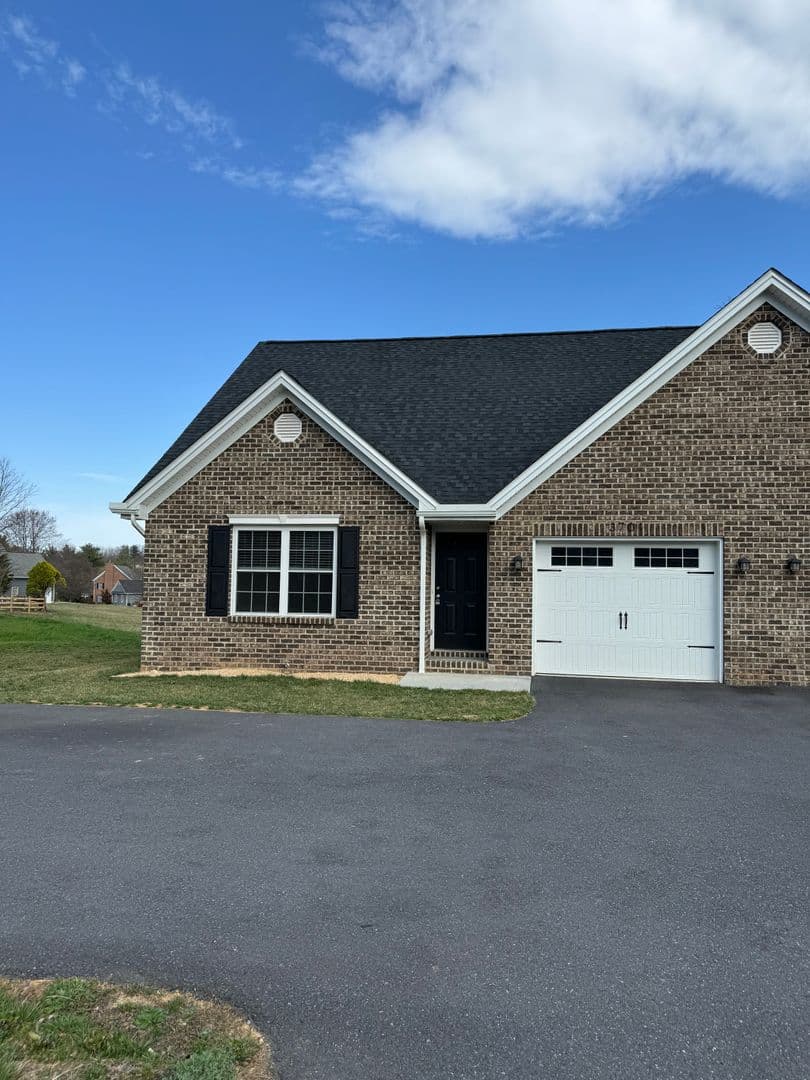 Rockingham House: 3701 Port Republic Road