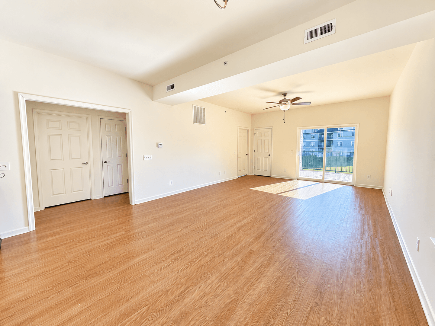 Harrisonburg House: 1250 Constitution Court Apt 202