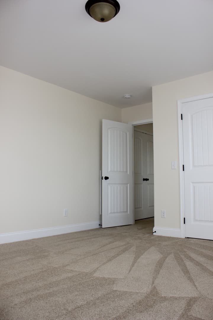 Bridgewater House: 4205-A Dry River Road