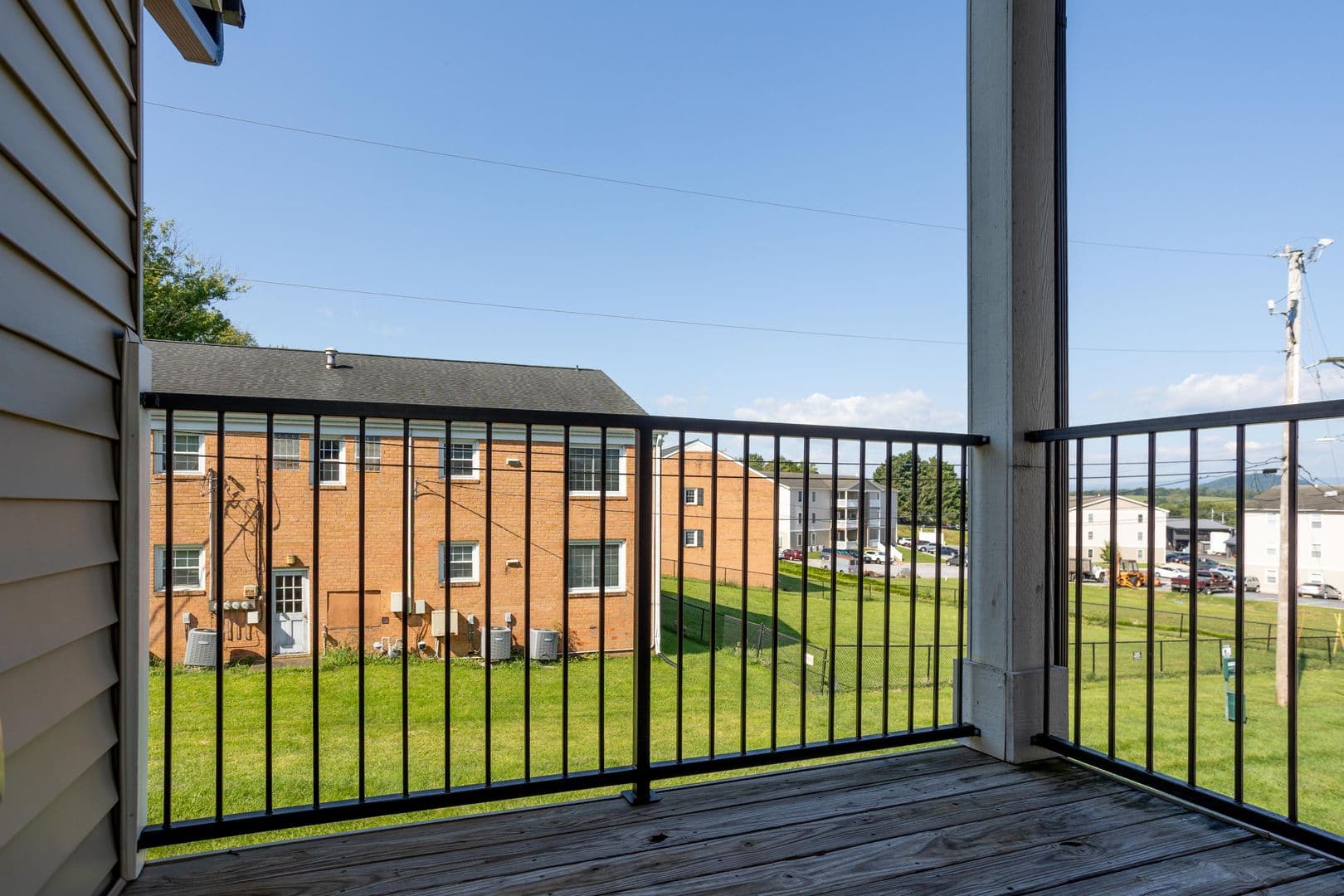 Harrisonburg House: 161 Howard Lane Apt 304