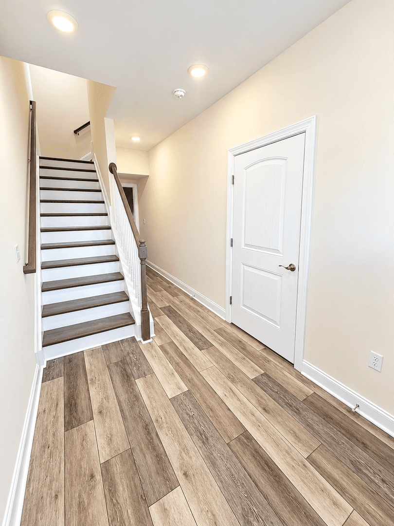 Rockingham House: 1060 Harvest Court
