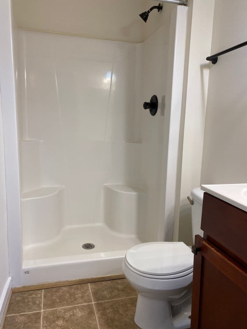Harrisonburg House: 1238 Poets Court