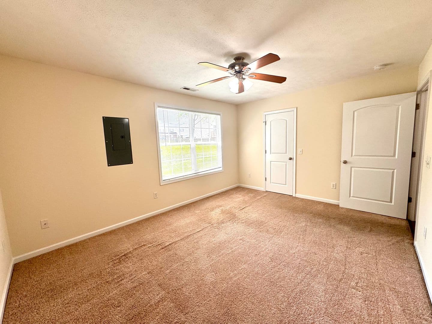 Harrisonburg House: 1029 Shenandoah St. Apt 107
