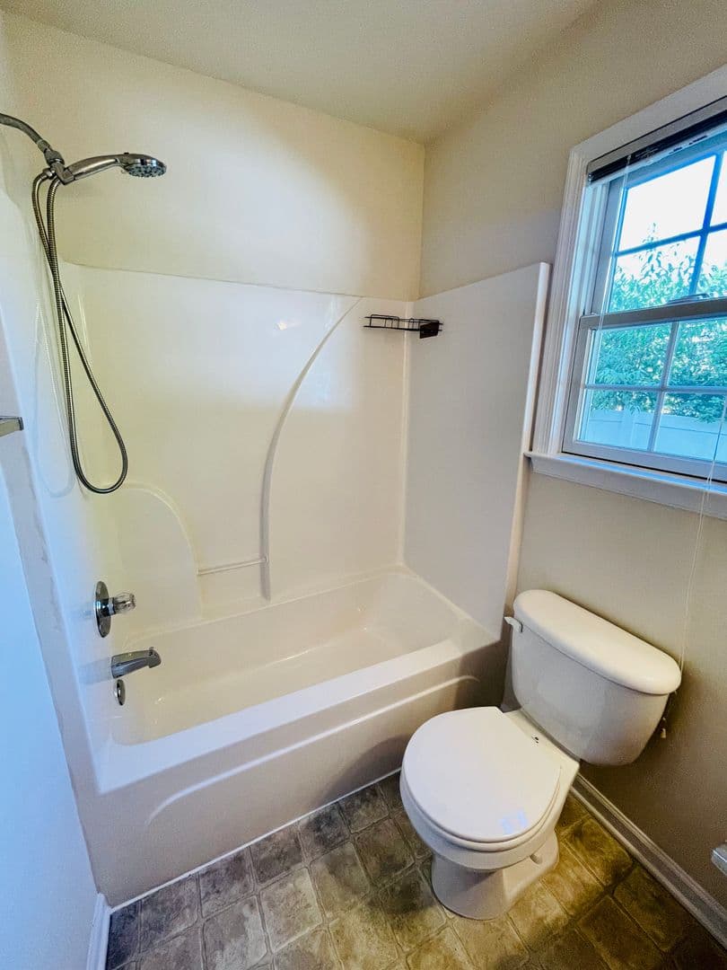 Rockingham House: 4022 Dalt Drive