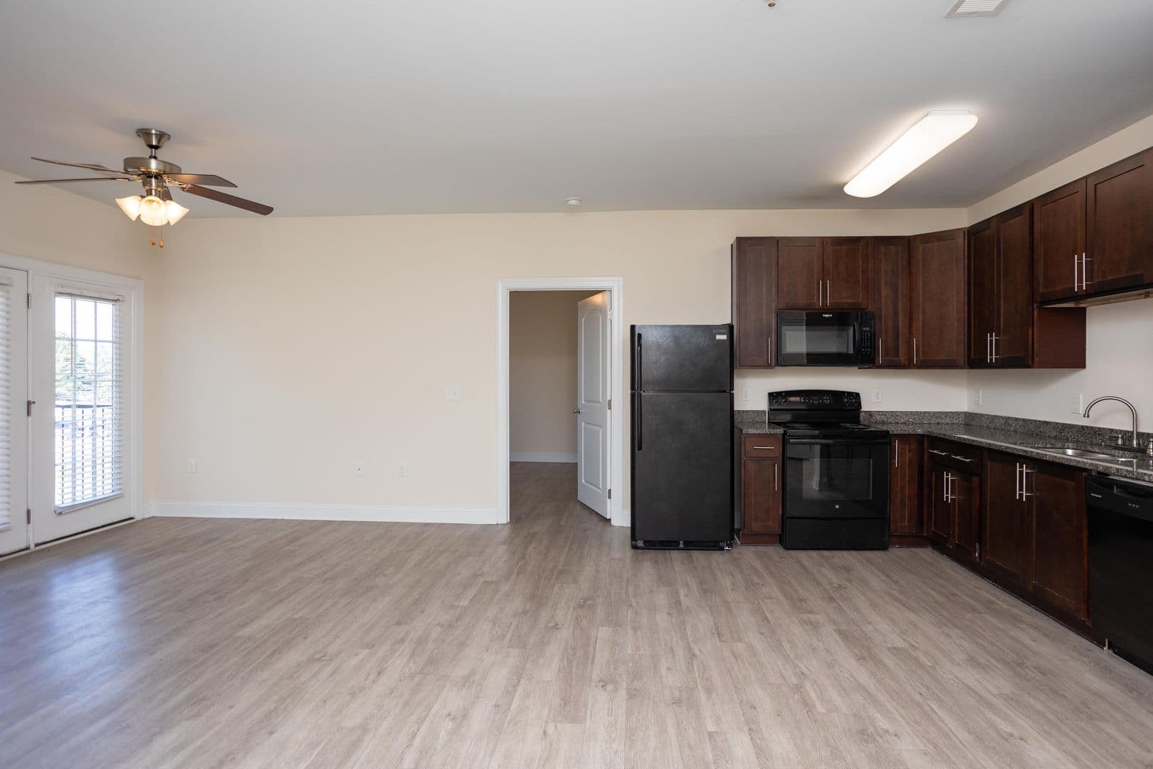 Harrisonburg House: 161 Howard Lane Apt 304