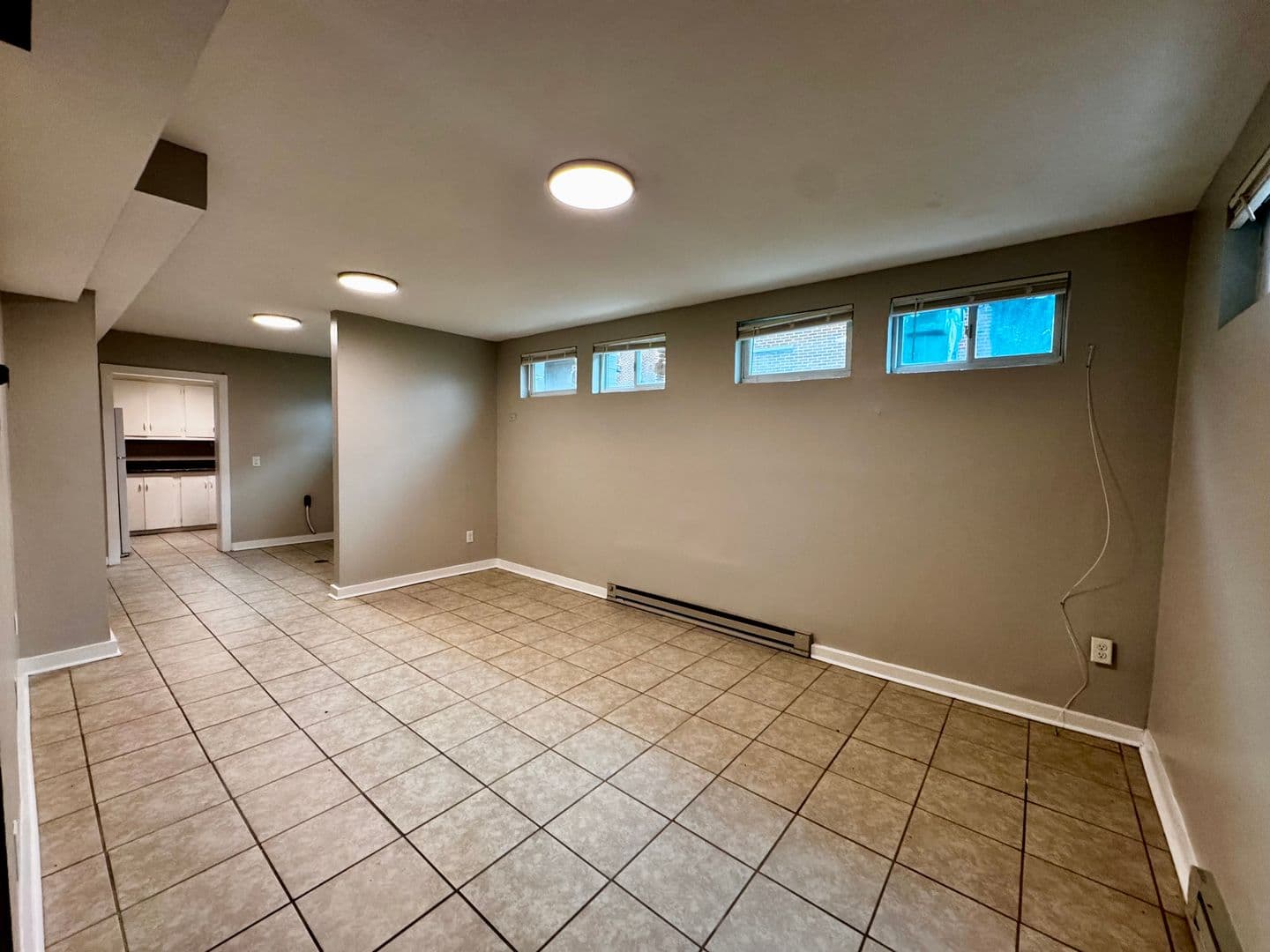 Dayton House: 327B Maple Lane