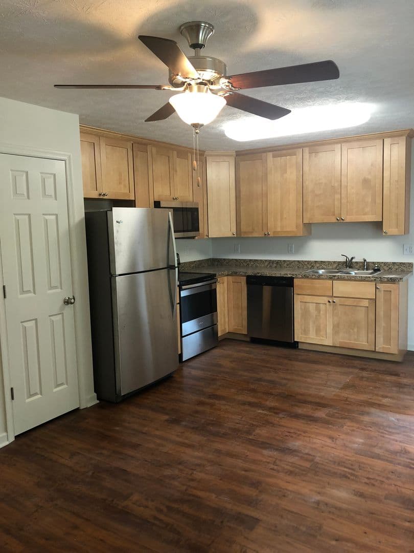 Harrisonburg House: 1624 Allison Way Unit 1
