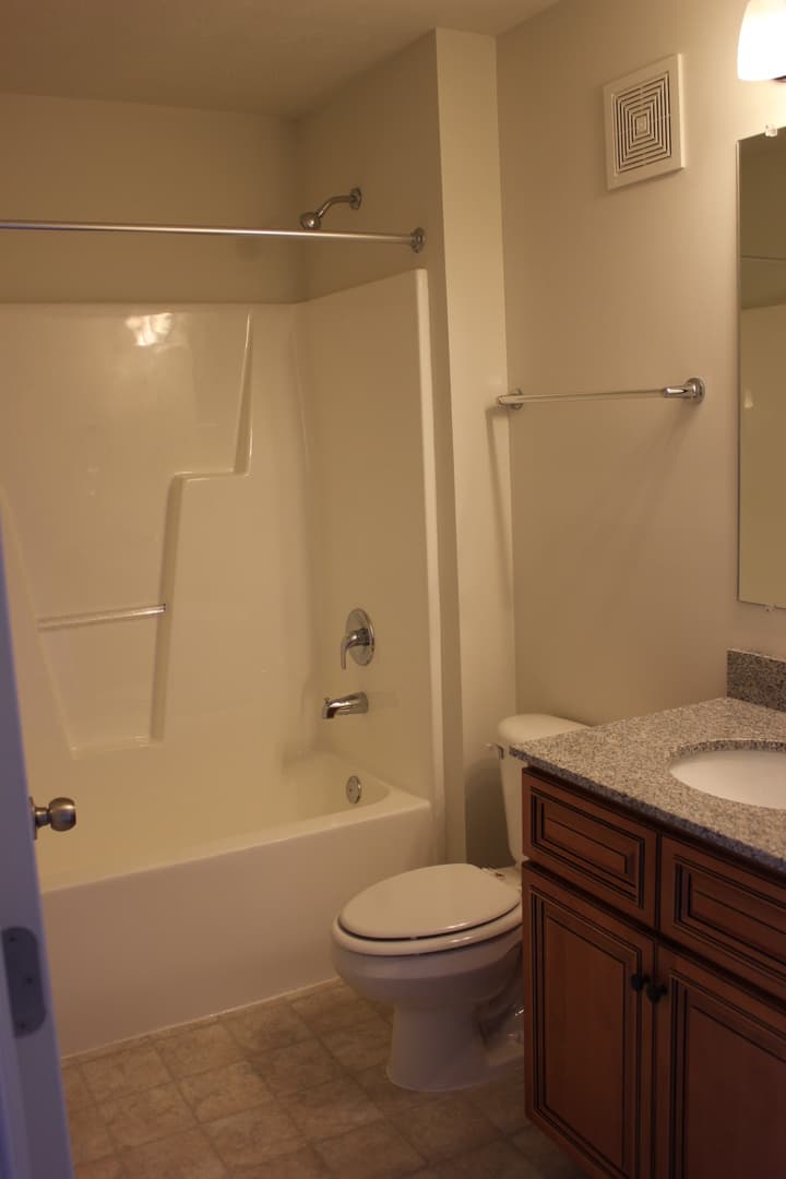 Harrisonburg House: 1408 Katie Grove Way Unit 1