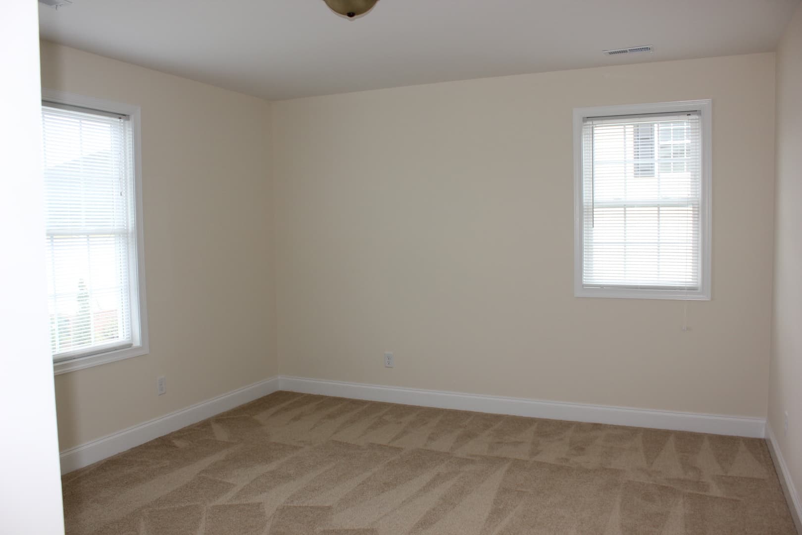 Bridgewater House: 4205-A Dry River Road