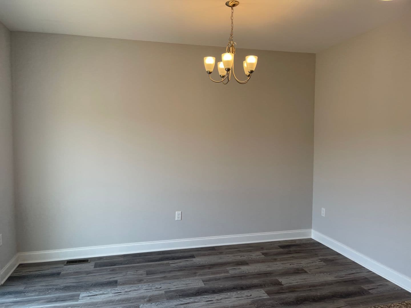 Rockingham House: 1157 Bluemoon Drive