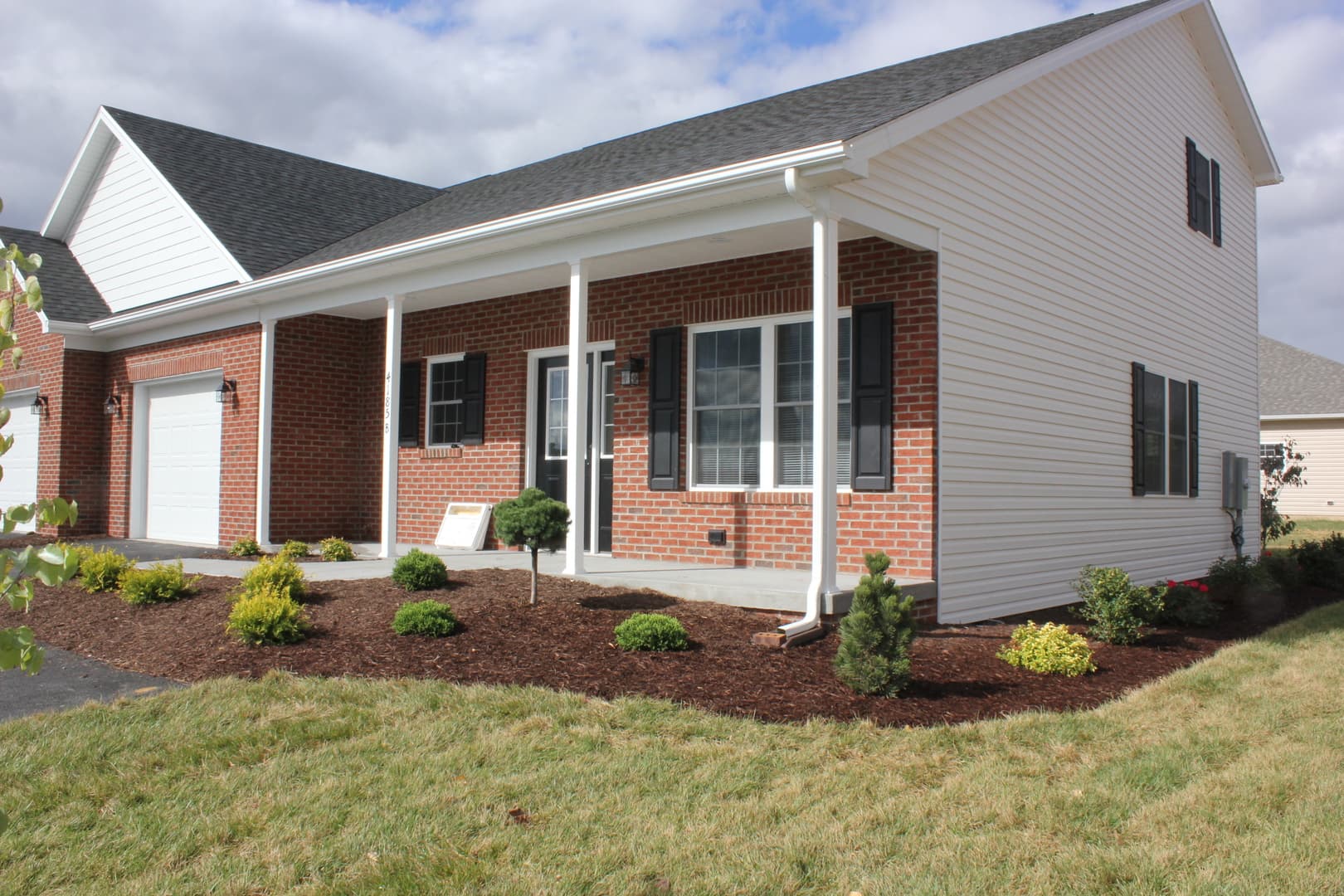 Bridgewater House: 4205-A Dry River Road