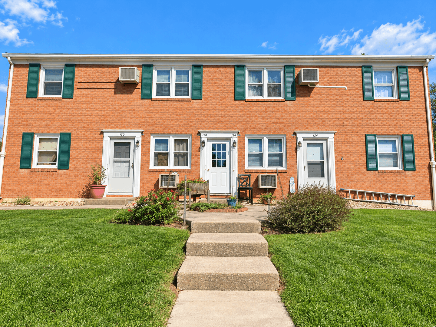Harrisonburg House: 128 New York Ave