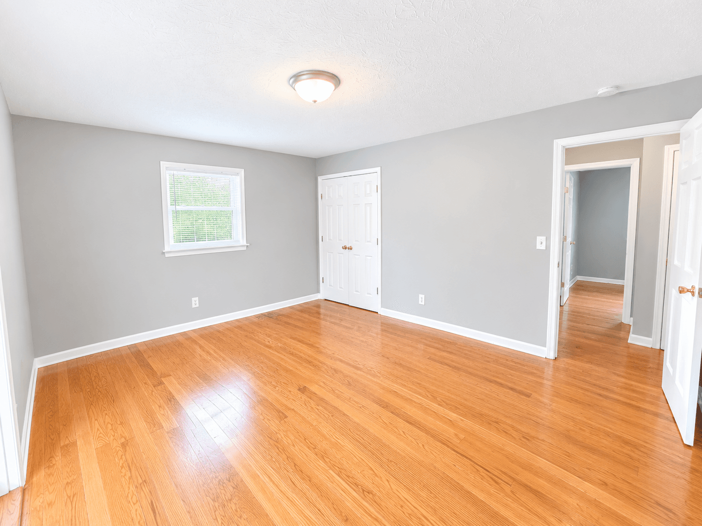 Harrisonburg House: 1528 Central Avenue