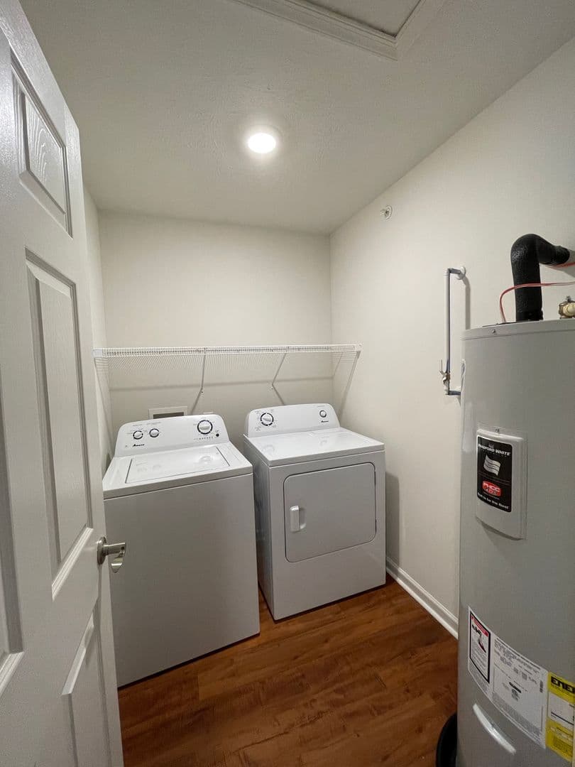 Harrisonburg House: 2975 Congers Creek Road Unit 2