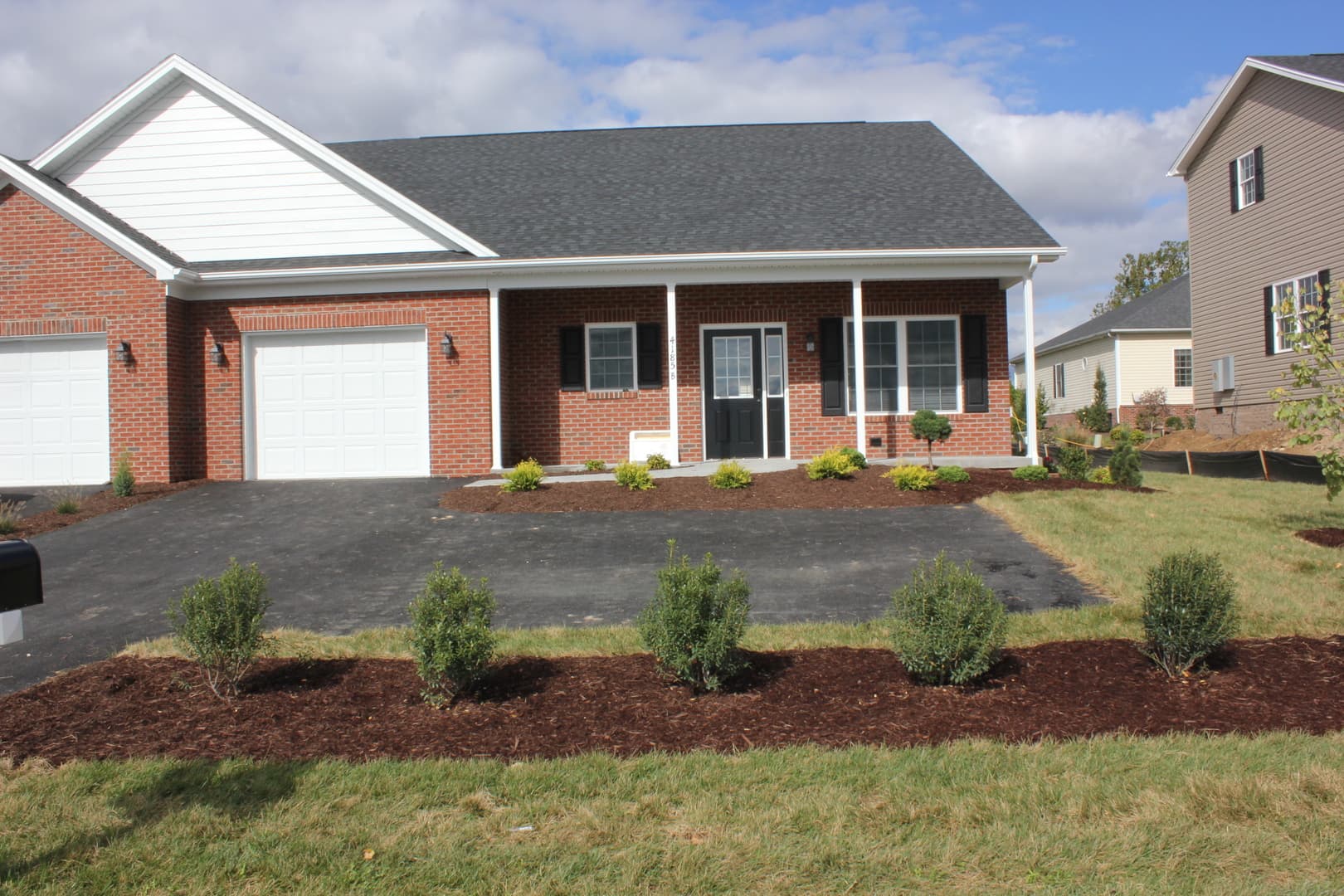 Bridgewater House: 4205-A Dry River Road