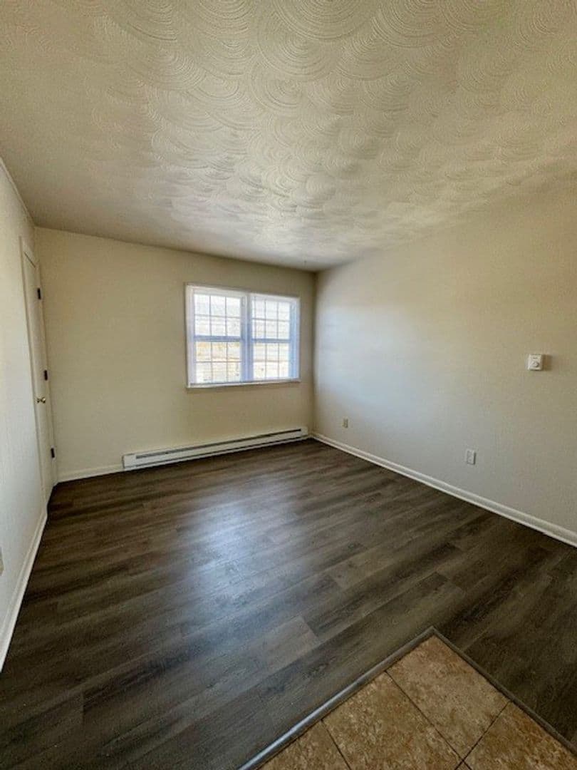 Bridgewater House: 412 Bruce Street #9