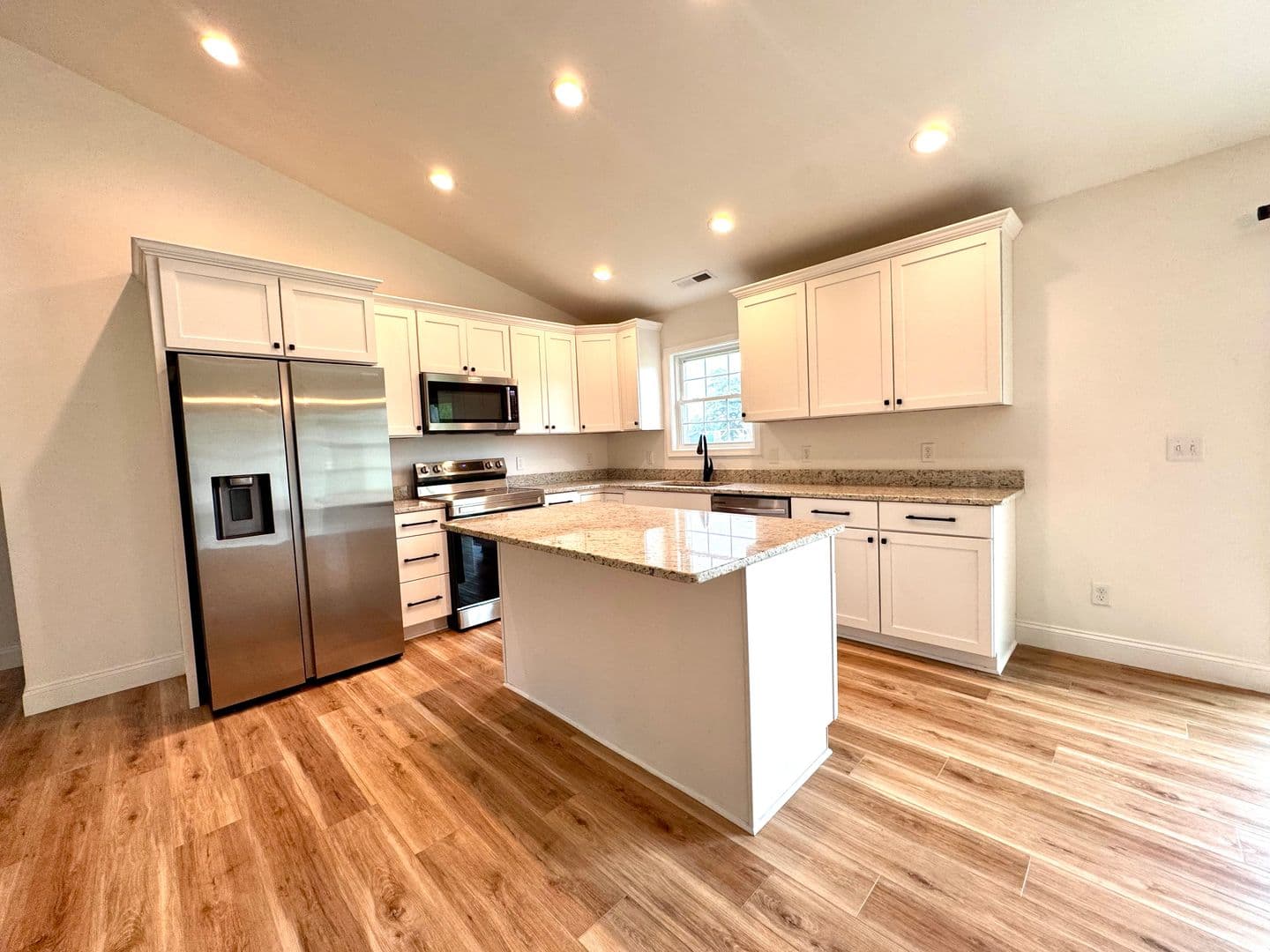 Dayton House: 2212 W Dry River Road