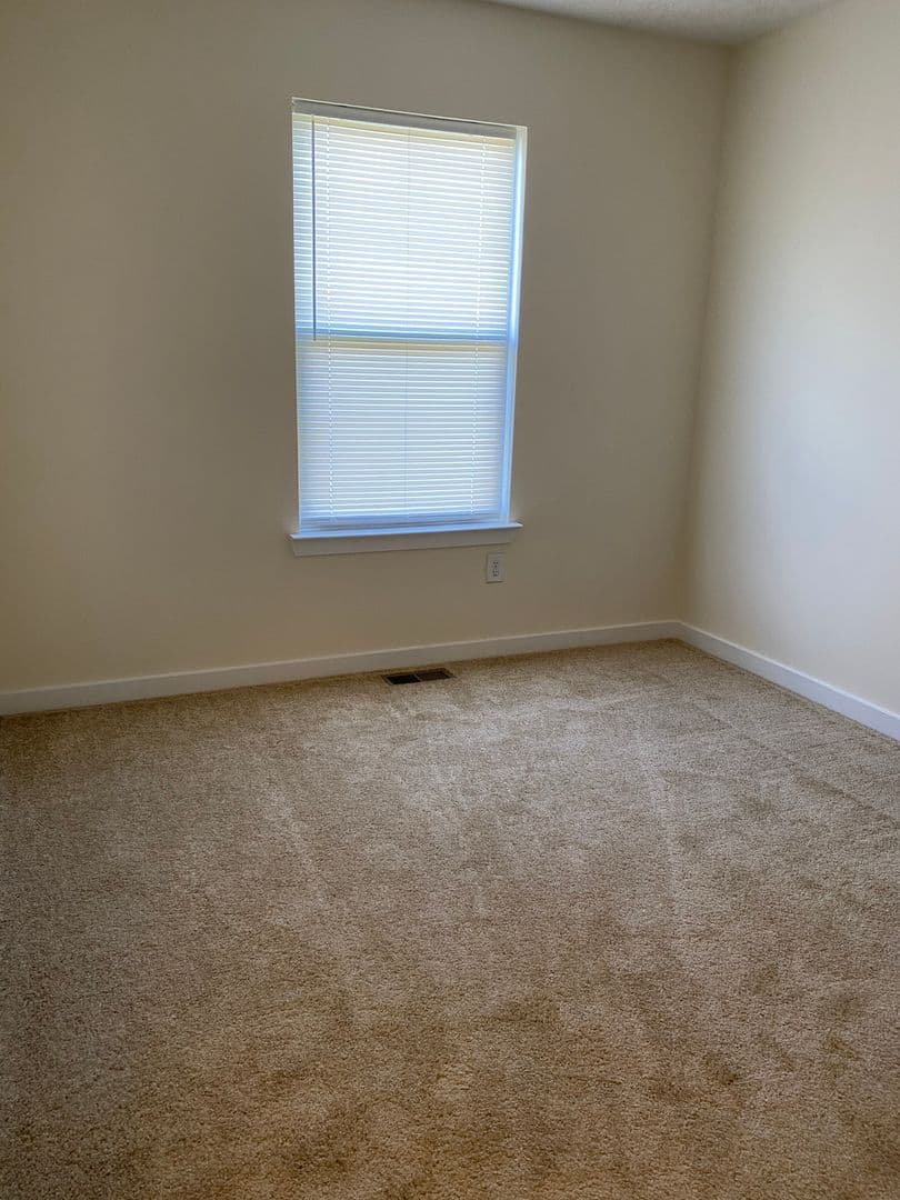 Harrisonburg House: 1238 Poets Court