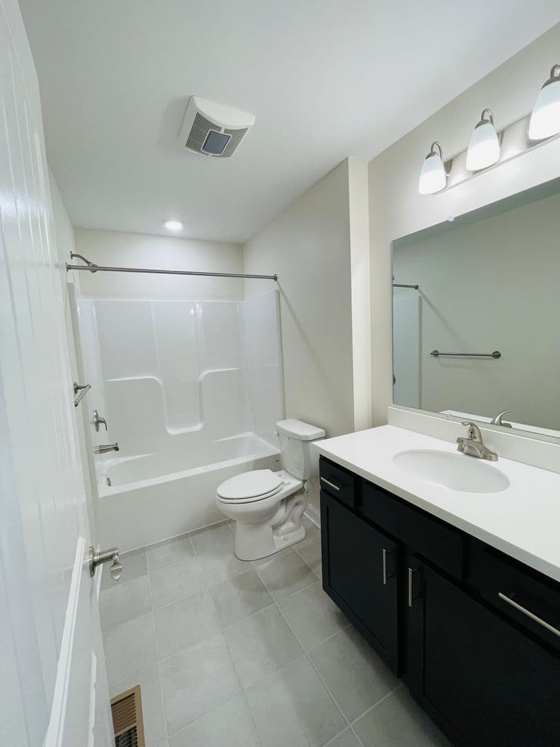 Rockingham House: 1060 Harvest Court