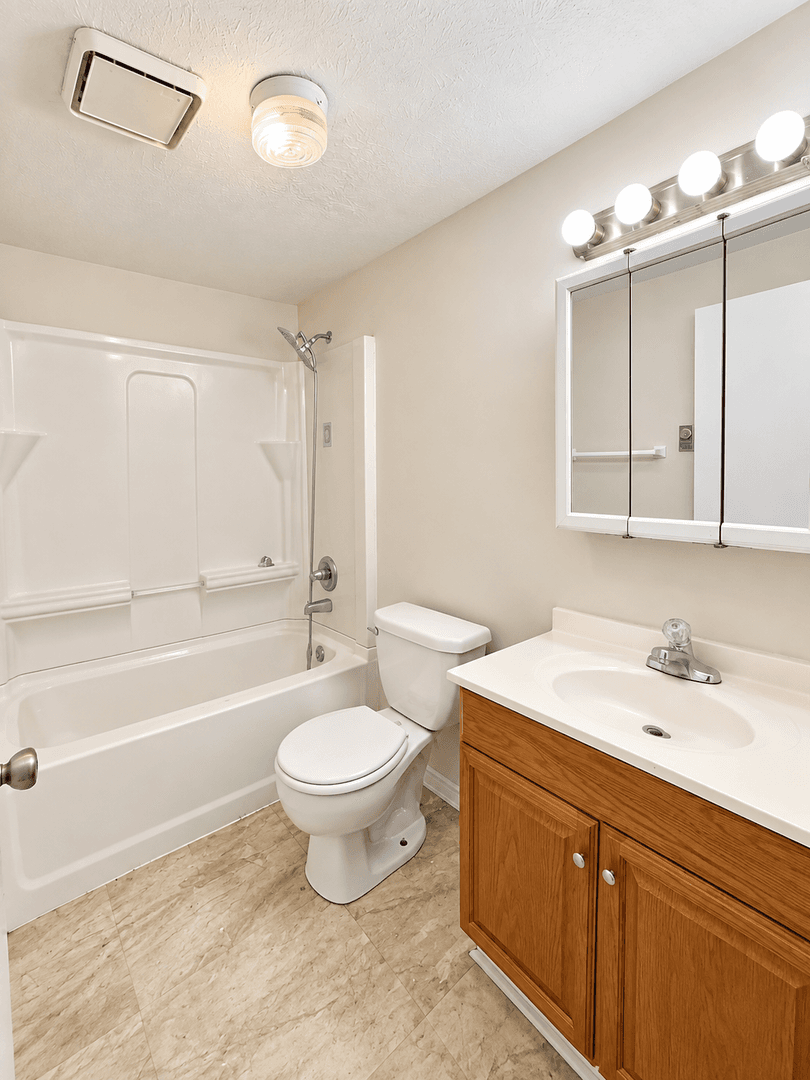 Penn Laird House: 520 View Mountain Circle Apt. 3