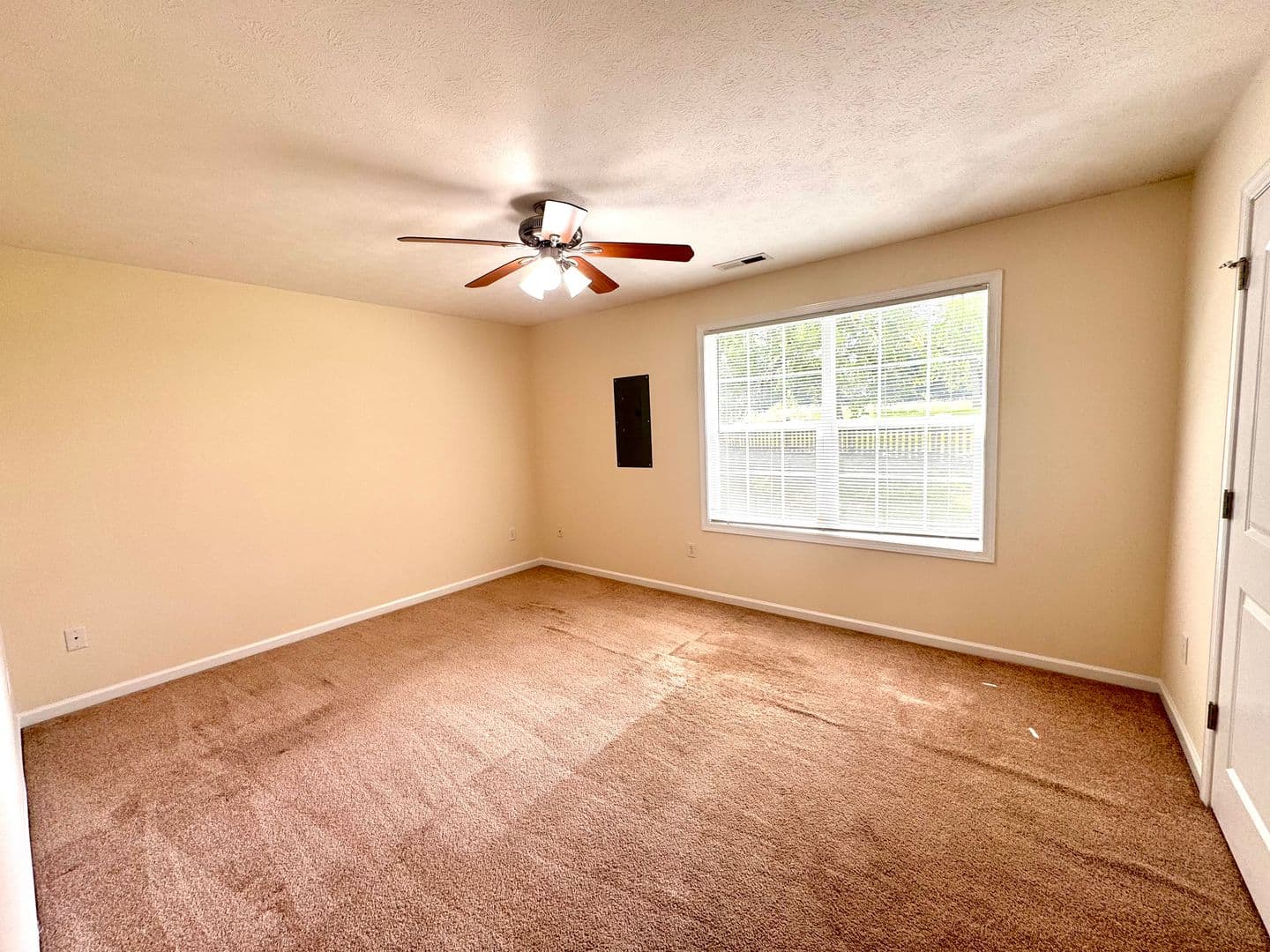 Harrisonburg House: 1029 Shenandoah St. Apt 107