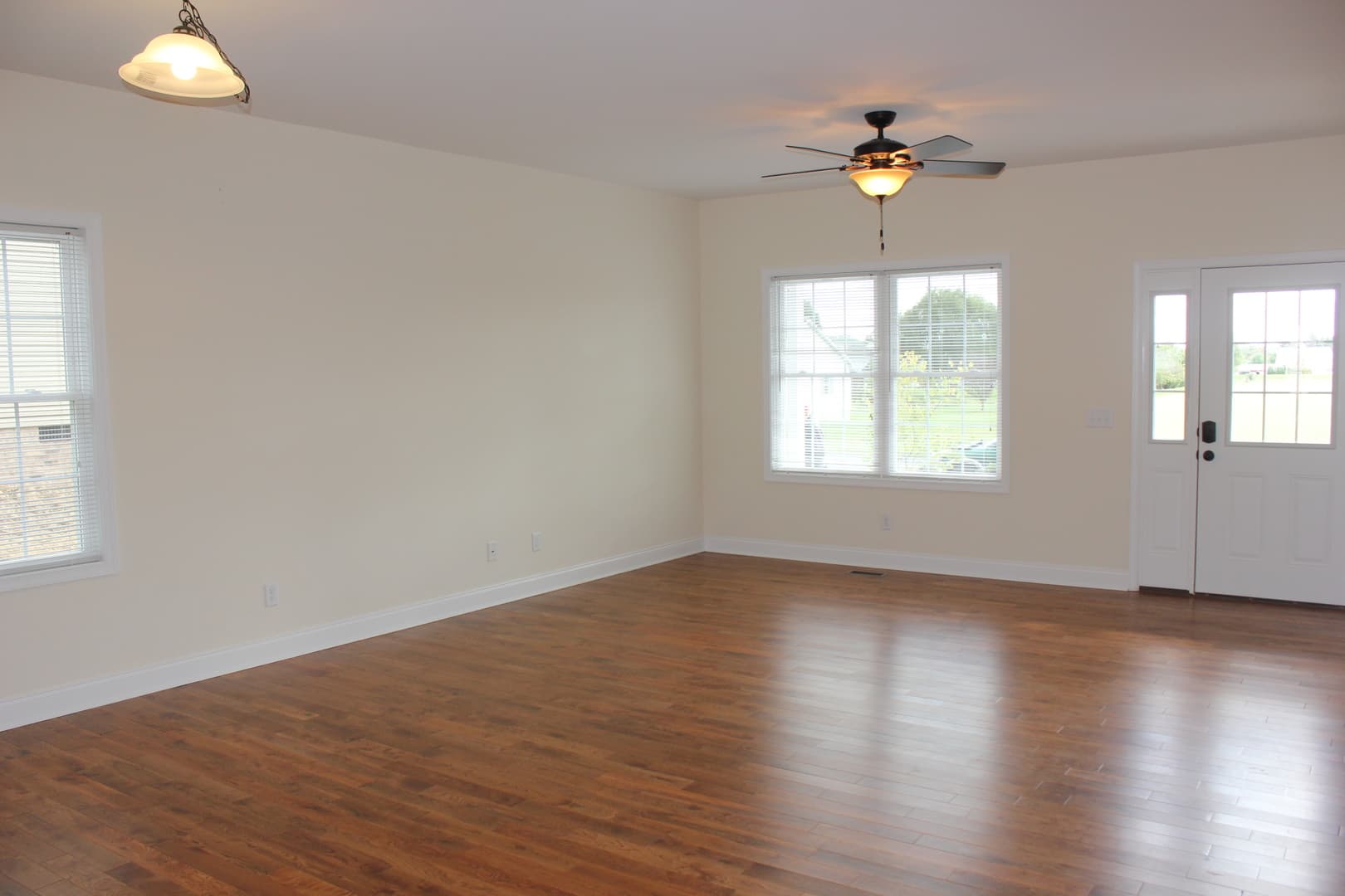 Bridgewater House: 4205-A Dry River Road