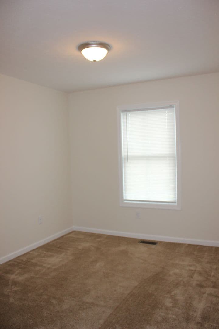 Broadway House: 186 Edom Lane