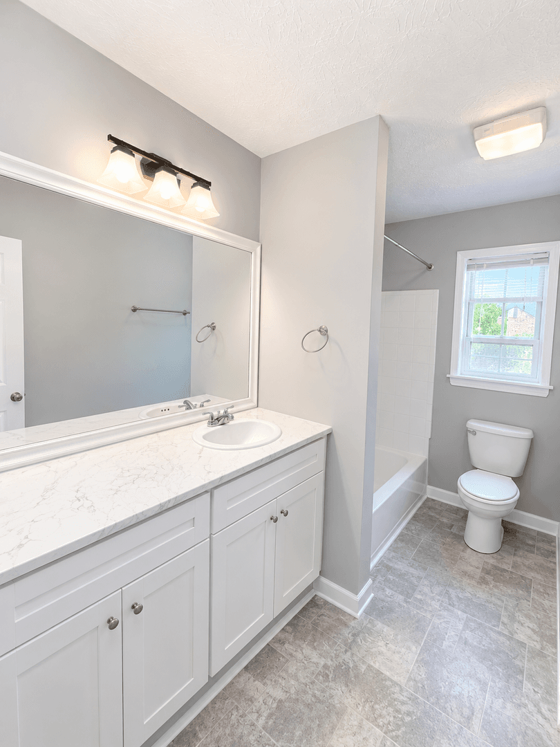 Harrisonburg House: 1528 Central Avenue