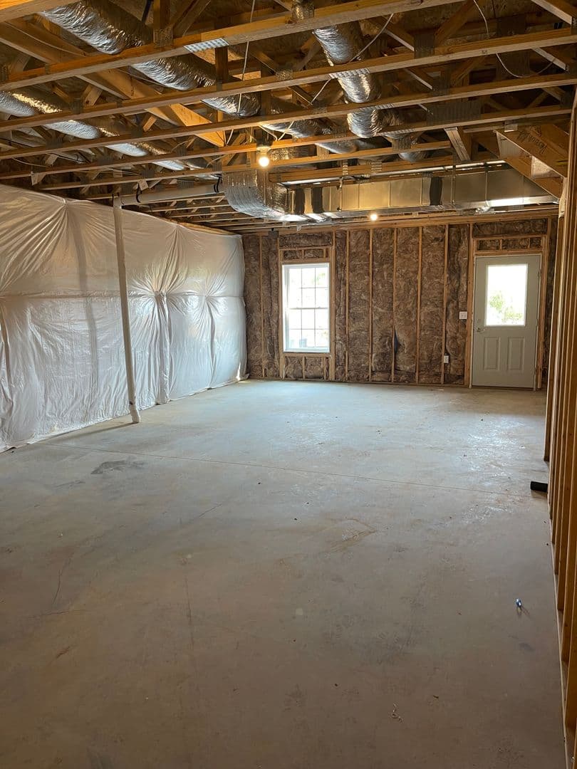 Rockingham House: 1157 Bluemoon Drive