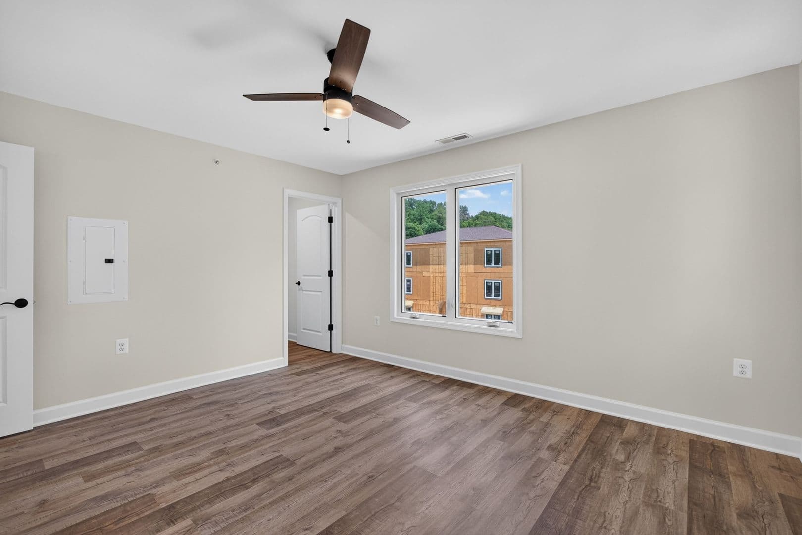 Harrisonburg House: 507 Roman Way Unit 101
