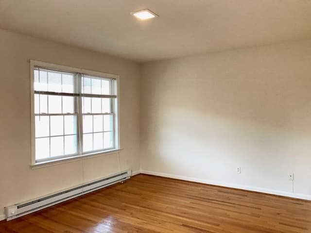 Fredericksburg Apartment: 1214 William Street