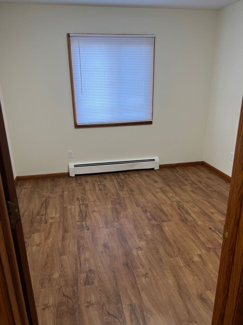 Mpls Apartment: 921 24th Ave S