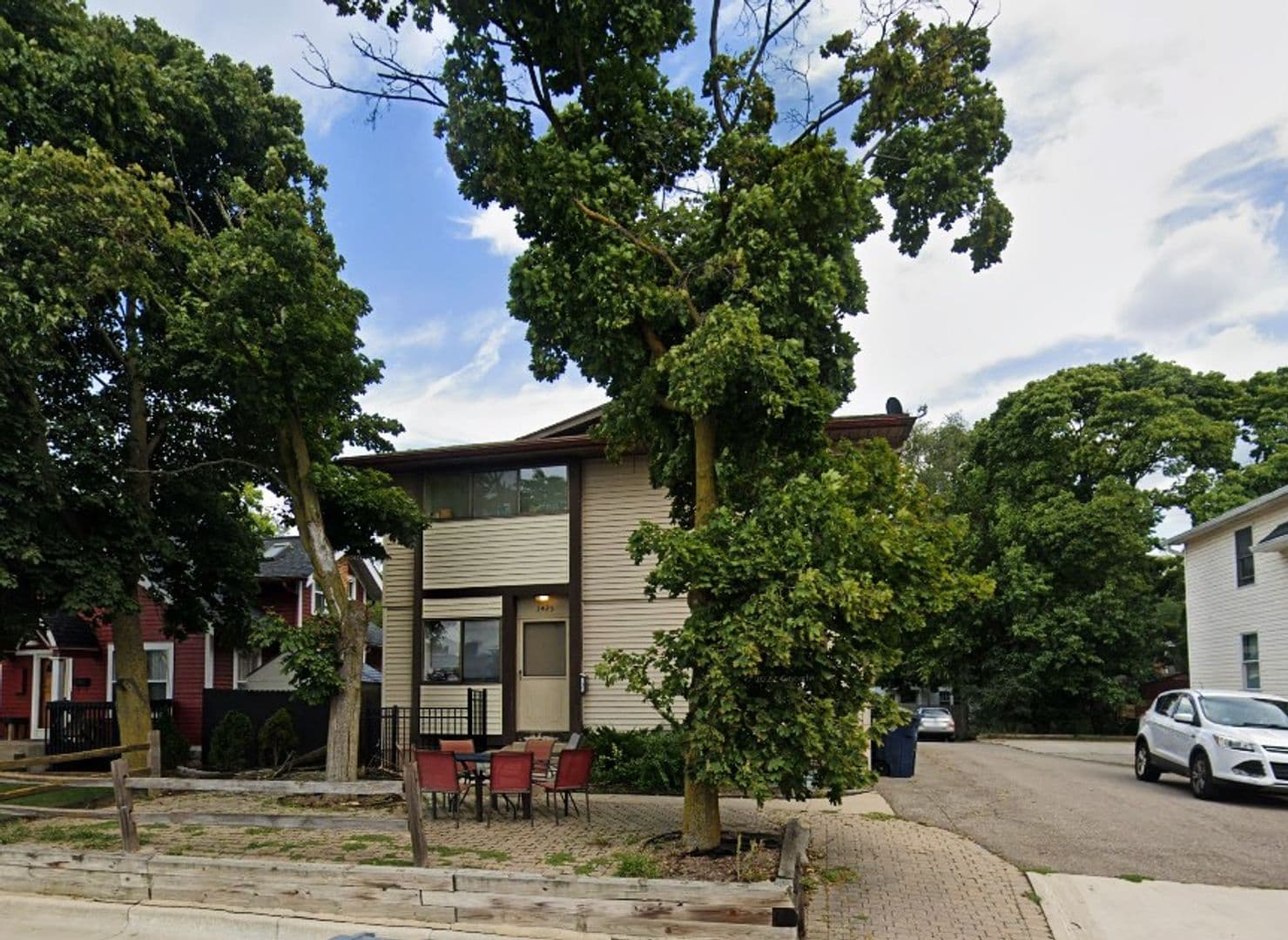 Ann Arbor Apartment: 1425/1427 S. State St.