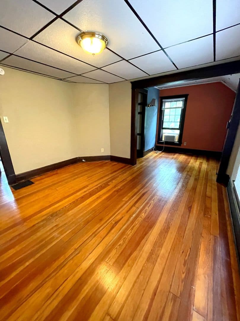 Ann Arbor Apartment: 1011 Vaughn St.
