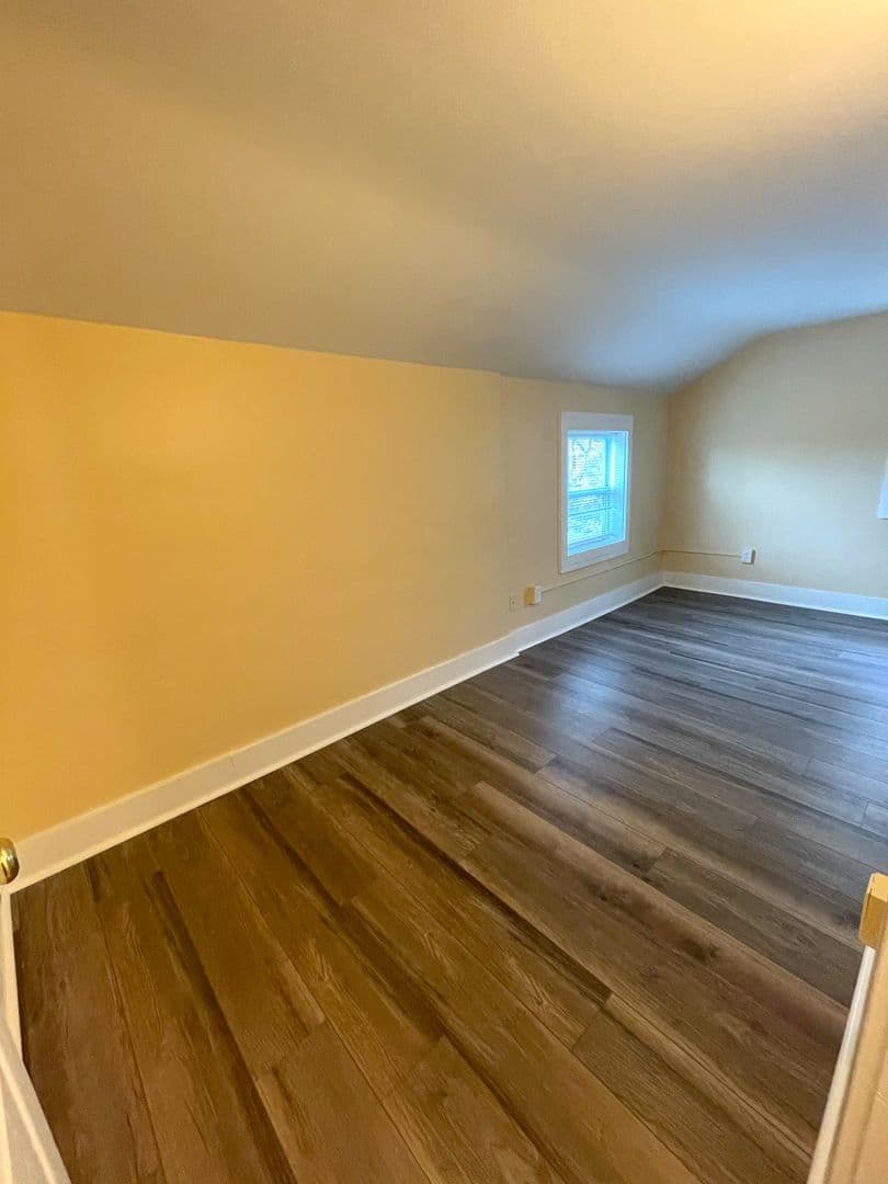 Ypsilanti Apartment: 3145 Snow Rd.
