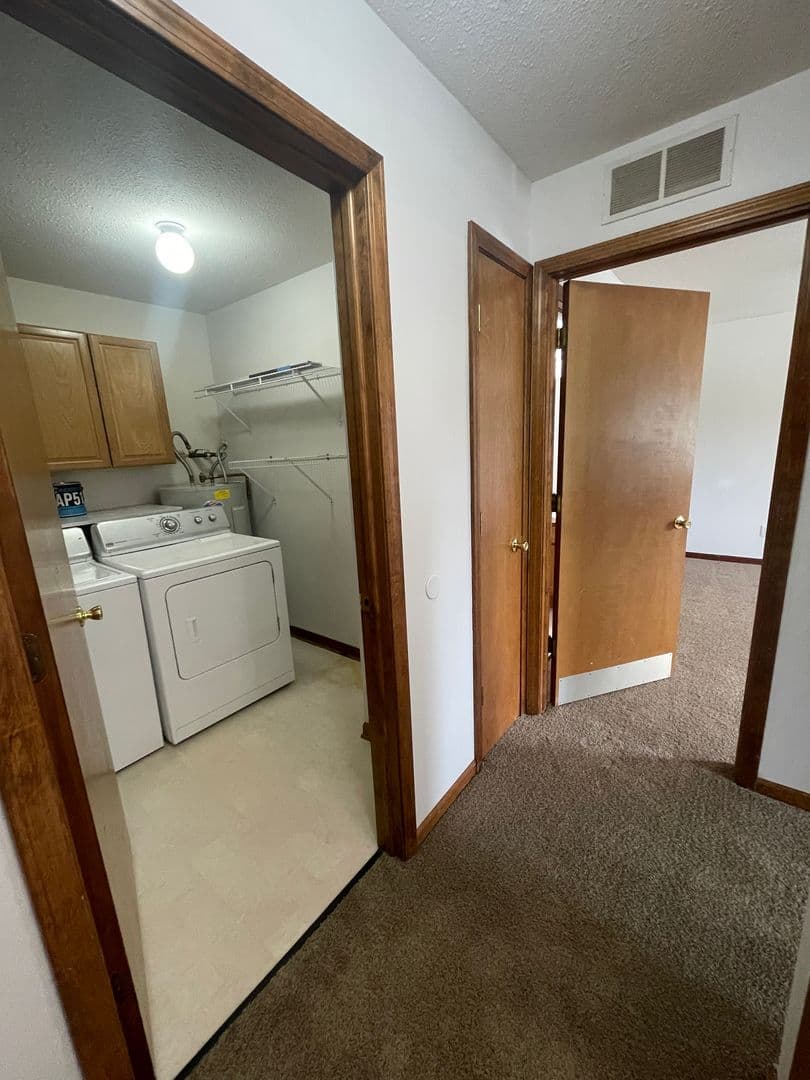 Ypsilanti House: 2636 Stadium View Dr. #8