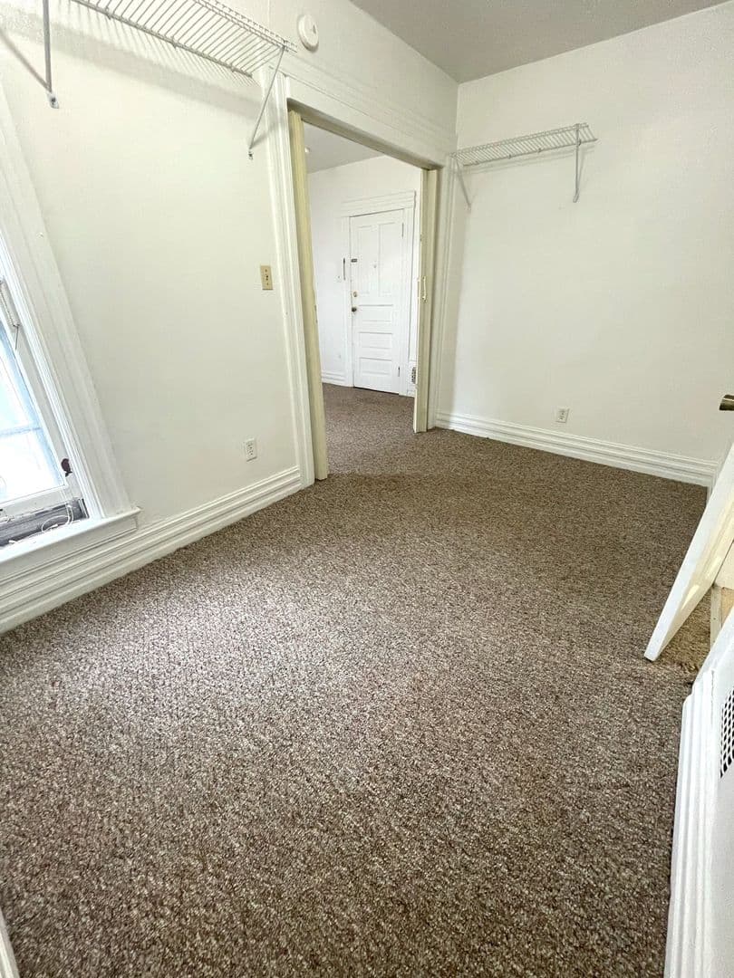 Ypsilanti Apartment: 418 Emmet St