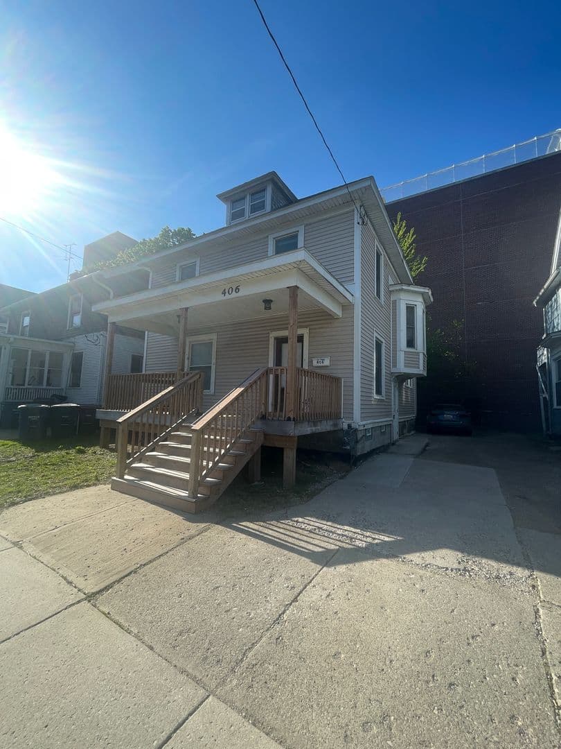 Ann Arbor House: 406 East Jefferson St
