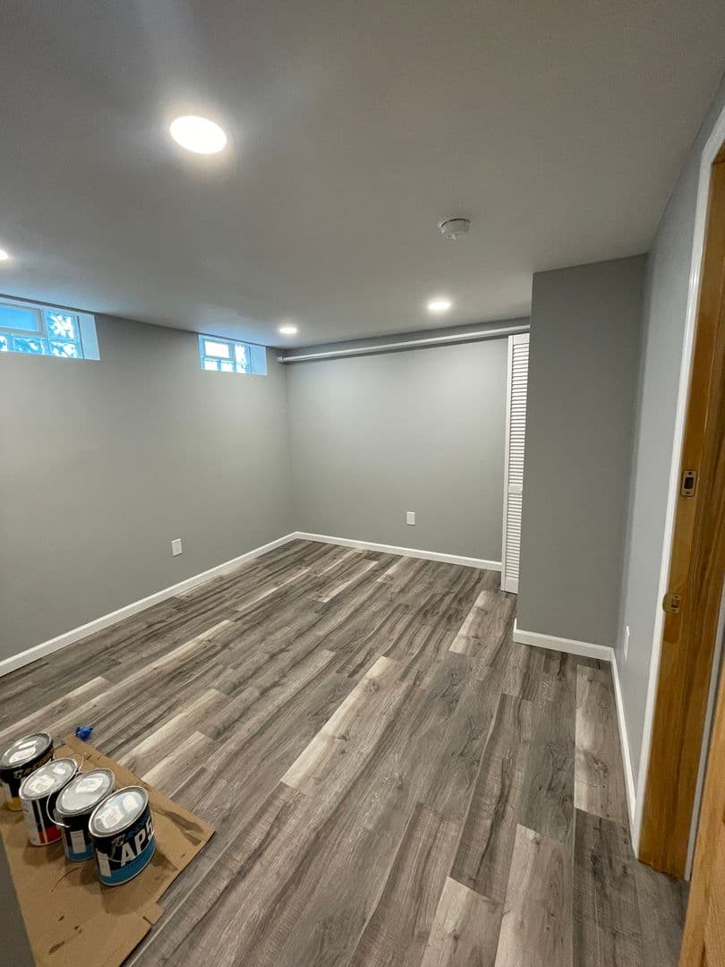 Ann Arbor House: 406 East Jefferson St