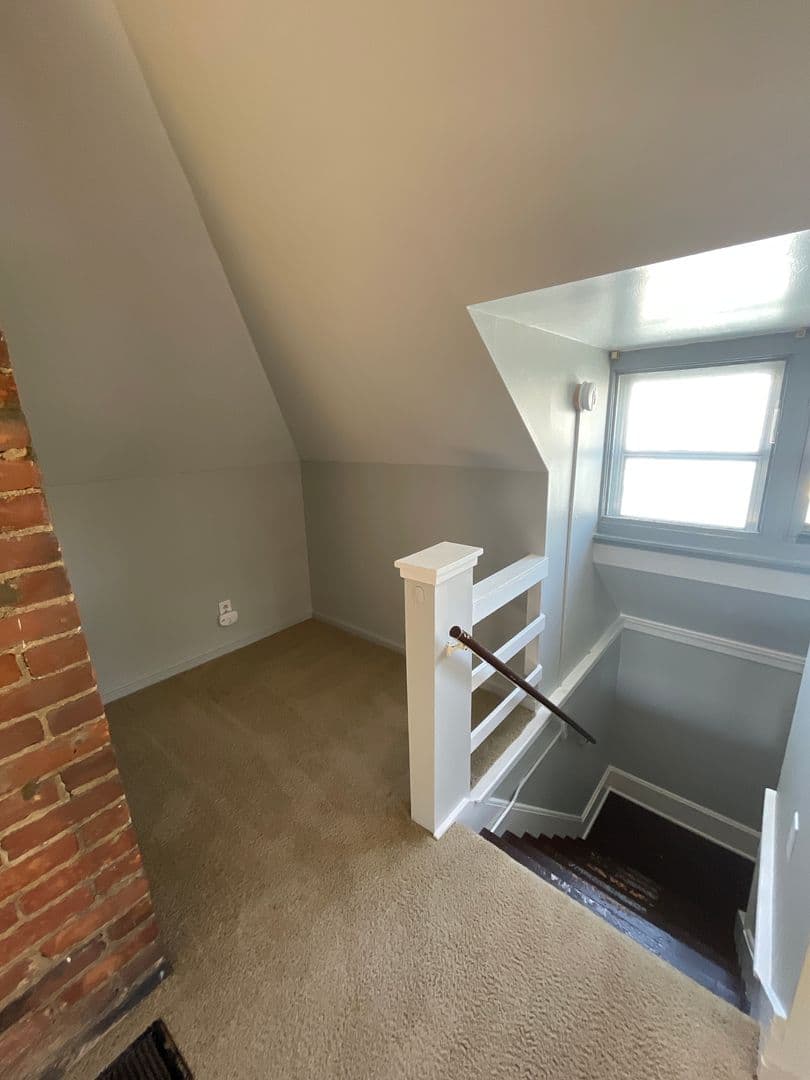 Ann Arbor House: 406 East Jefferson St