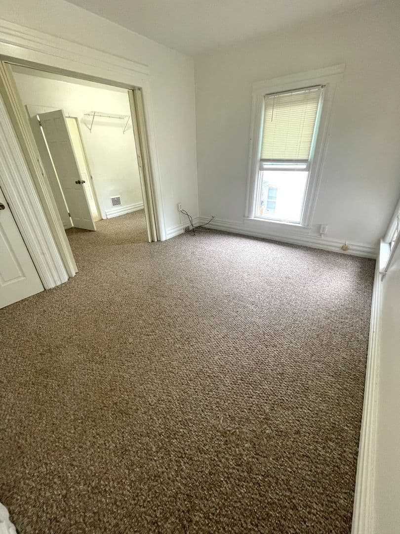 Ypsilanti Apartment: 418 Emmet St