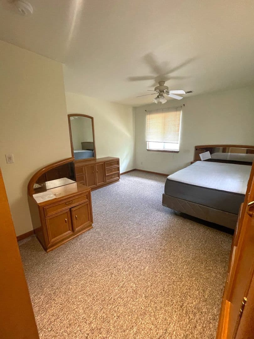 Ann Arbor Apartment: 1425/1427 S. State St.